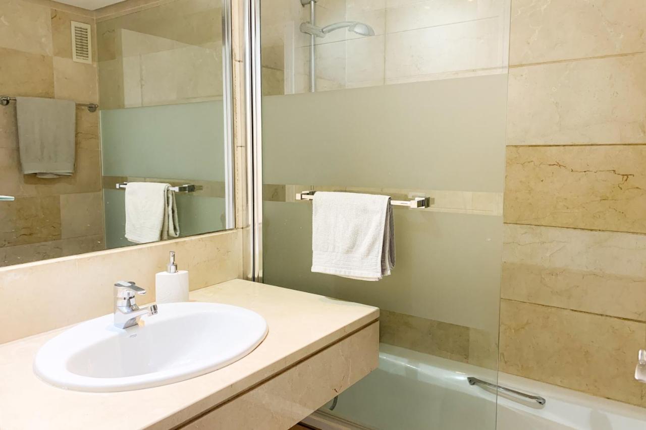 3 Room Lux Apt Puerto Banus-Terrace 5 Min To Beach Marbella Exteriör bild